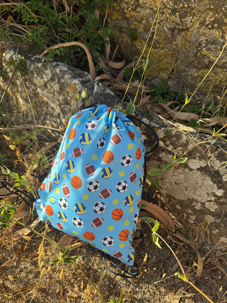 Saco multiusos M com alças bolas de desporto
