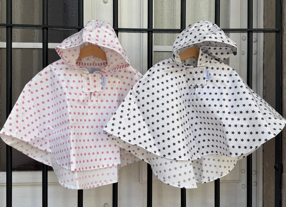 Capa de Chuva Branco estrelas rosa